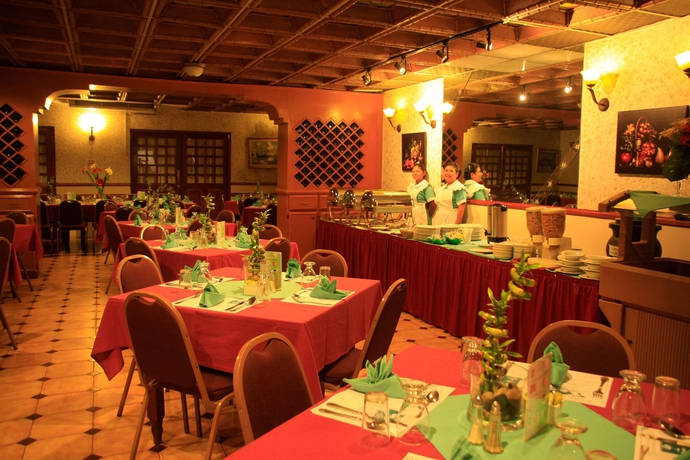 Hotel Roma Plaza