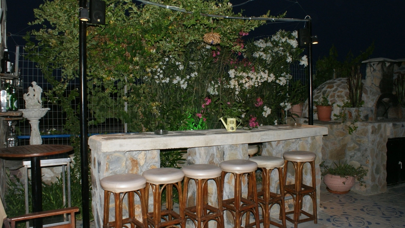 Hotel Roxani