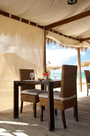 Hotel Royal By Rex Resorts