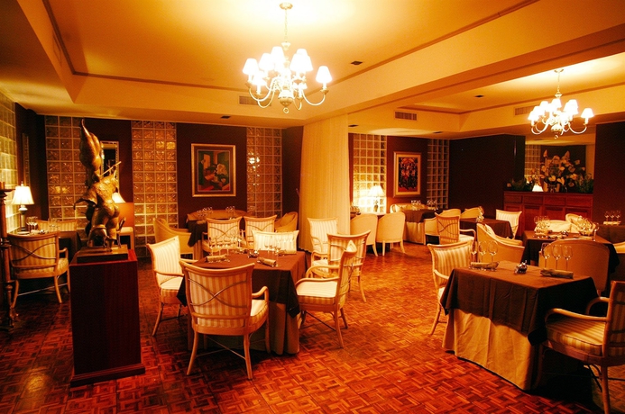 Hotel Royal By Rex Resorts