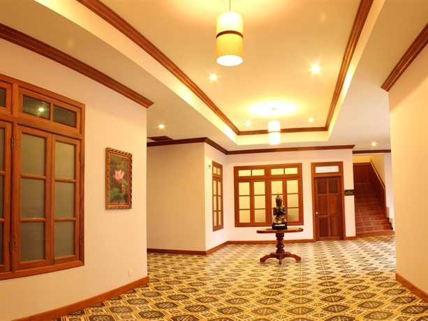 Hotel Royal Crown Hotel