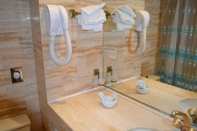 Hotel Royal Elysees