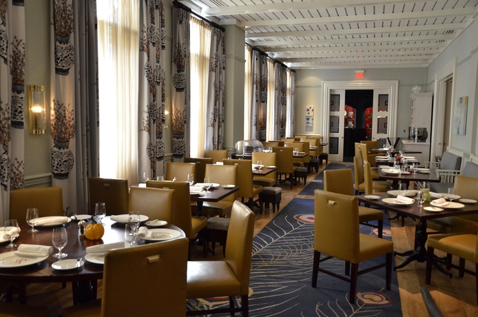 Hotel Royal Sonesta 