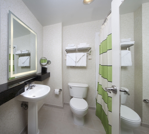 Hotel Royal St Charles
