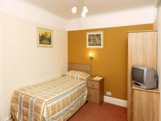 Hotel Russell Court