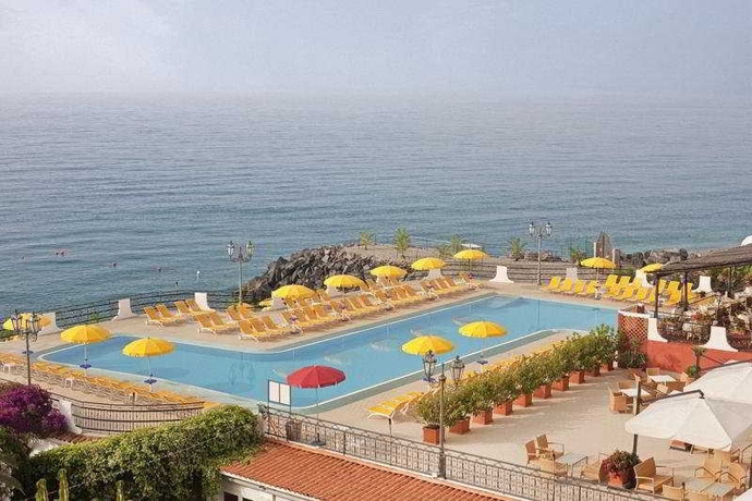 Hotel Russott