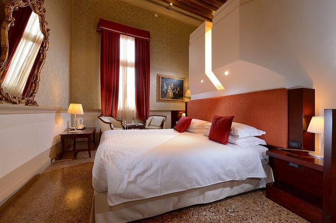 Hotel Ruzzini Palace 