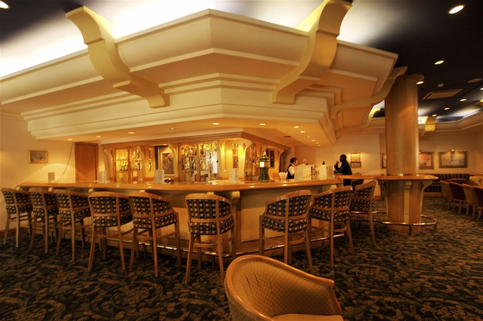 Hotel Safari Court