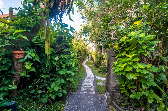 Hotel Sahadewa Resort