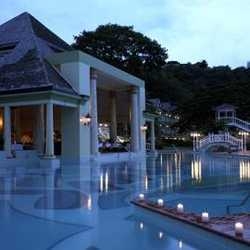 Hotel Sandals Regency La Toc
