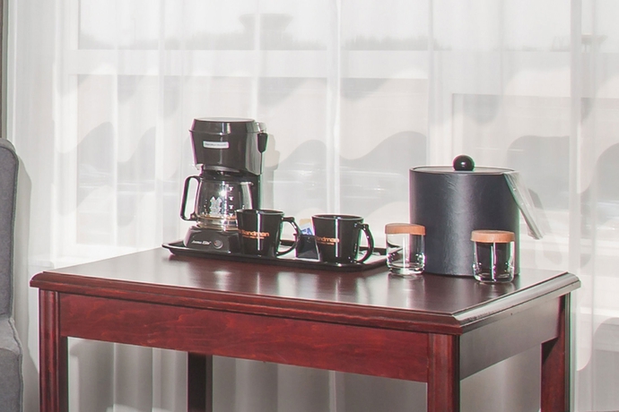 Hotel Sandman  Suites And Spa Winnipeg Airport