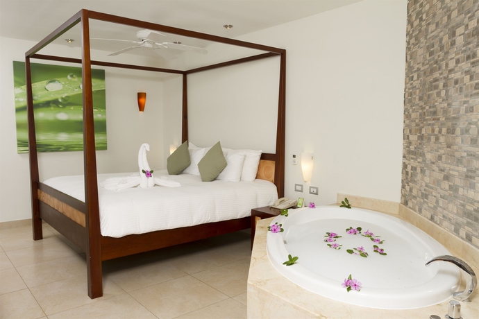 Hotel Sandos Caracol Eco Resort & Spa All Inclusive