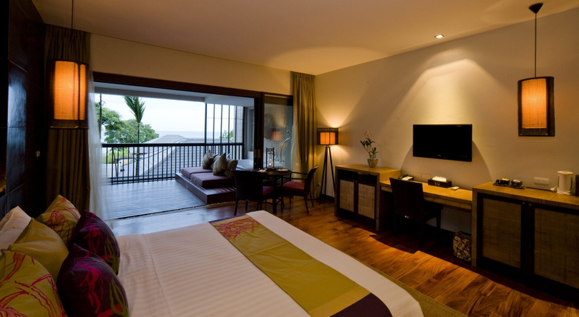 Hotel Sareeraya Villas & Suites