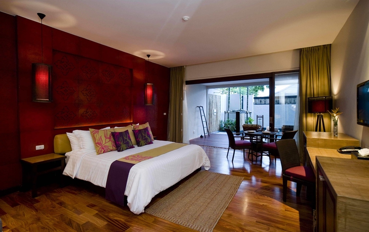 Hotel Sareeraya Villas & Suites