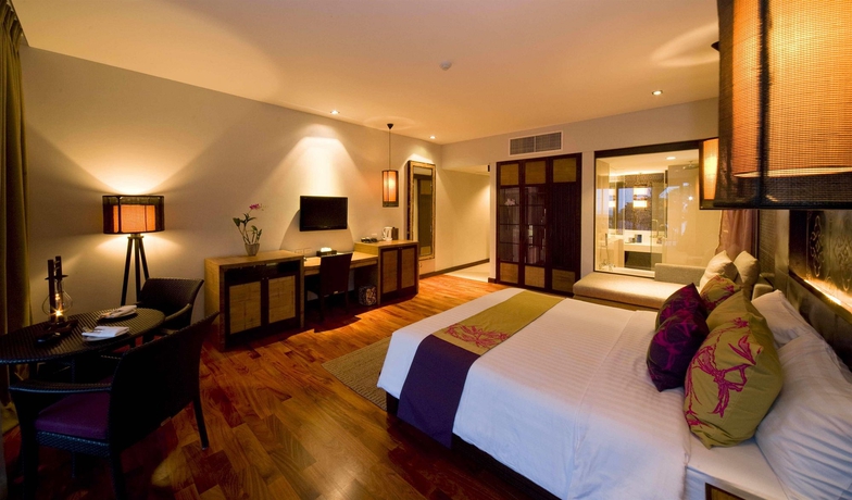 Hotel Sareeraya Villas & Suites