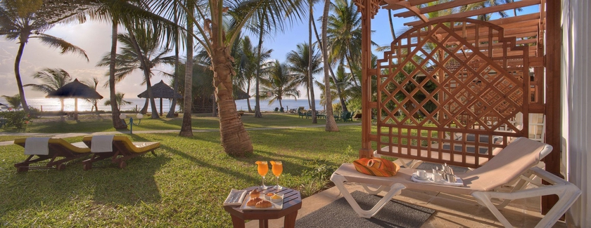 Hotel Sarova Whitesands Beach