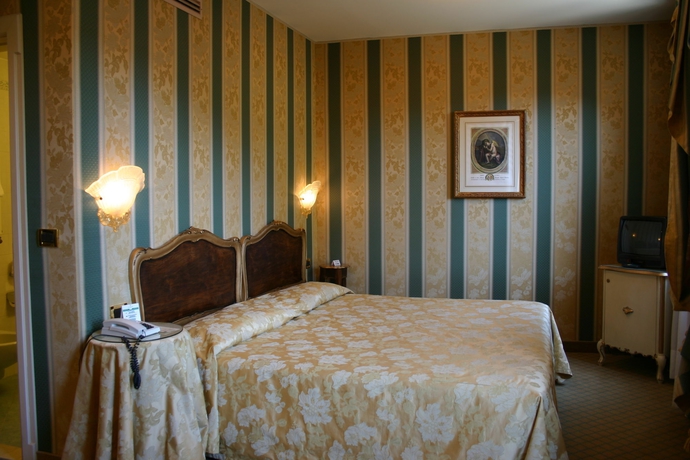 Hotel Savoia & Jolanda