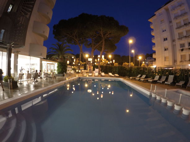 Hotel Savoy