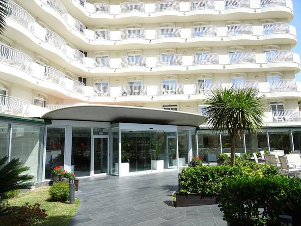 Hotel Savoy