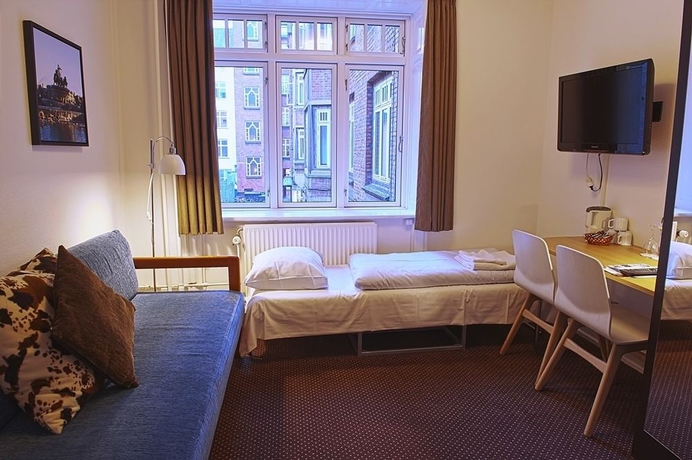Hotel Savoy
