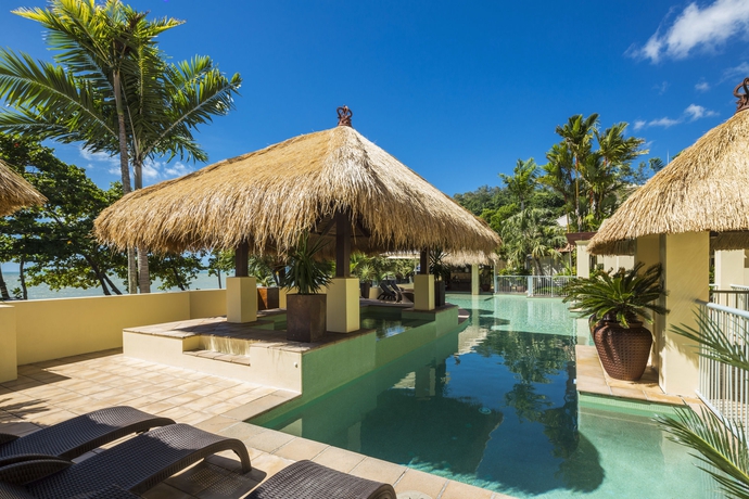 Hotel Sea Change Beachfront