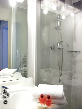 Hotel Sejours Et Affaires Angers Atrium