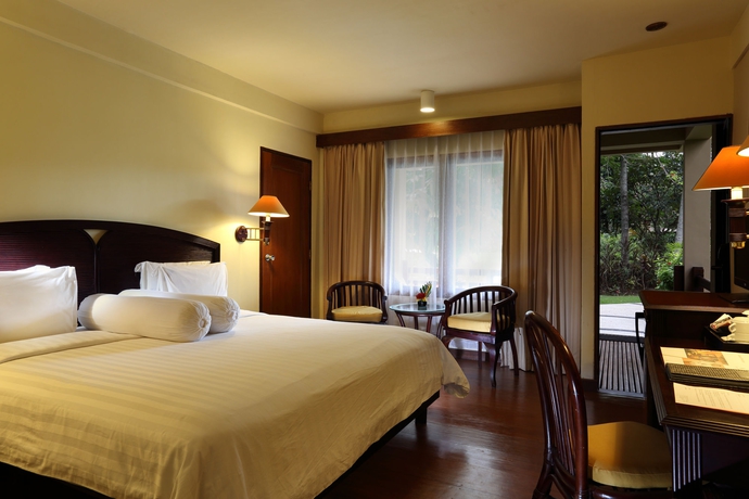 Hotel Senggigi Beach Hotel Lombok