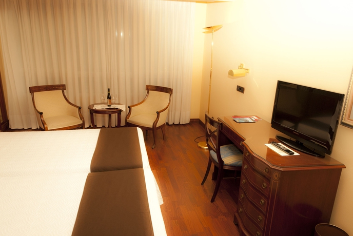 Hotel Sercotel Corona de Castilla