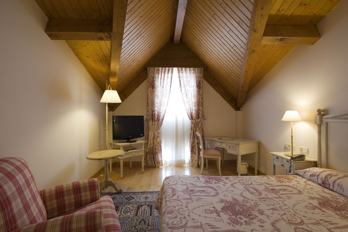 Hotel Sercotel Villa De La Guardia