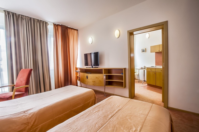 Hotel Set