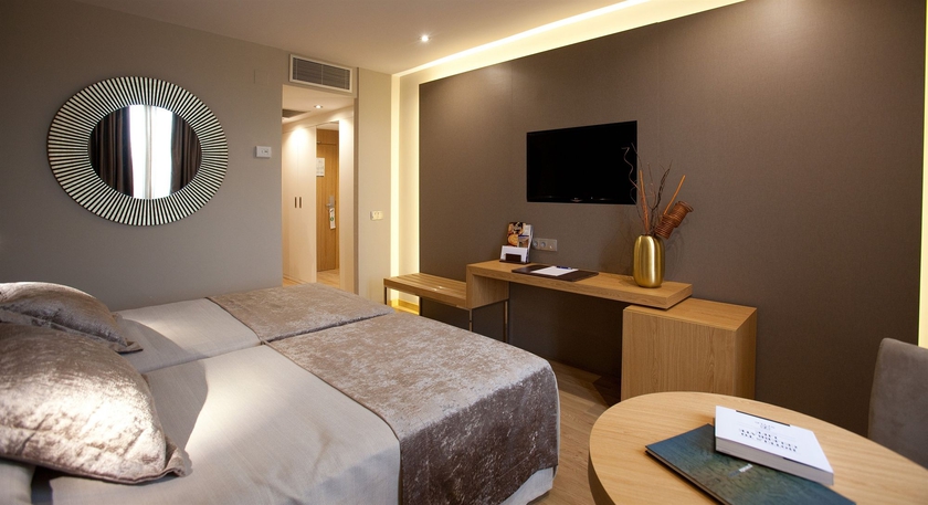 Hotel Sevilla Congresos