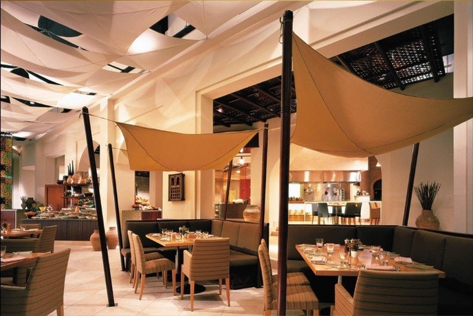 Hotel Shangrila Al Bandar