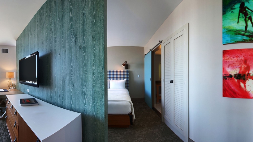 Hotel Shorebreak