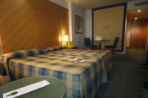 Hotel Silken Puerta Castilla (anexo)