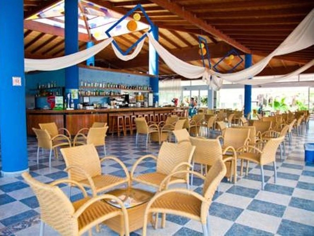 Hotel Sirenis Club Aura