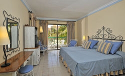 Hotel Sol Sirenas Coral