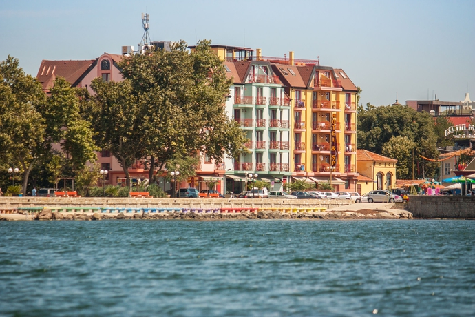 Hotel St. George Pom