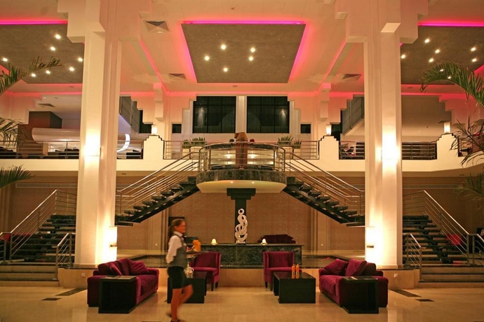 Hotel St George Spa & Golf Beach Resort