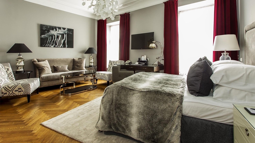 Hotel St Petersbourg