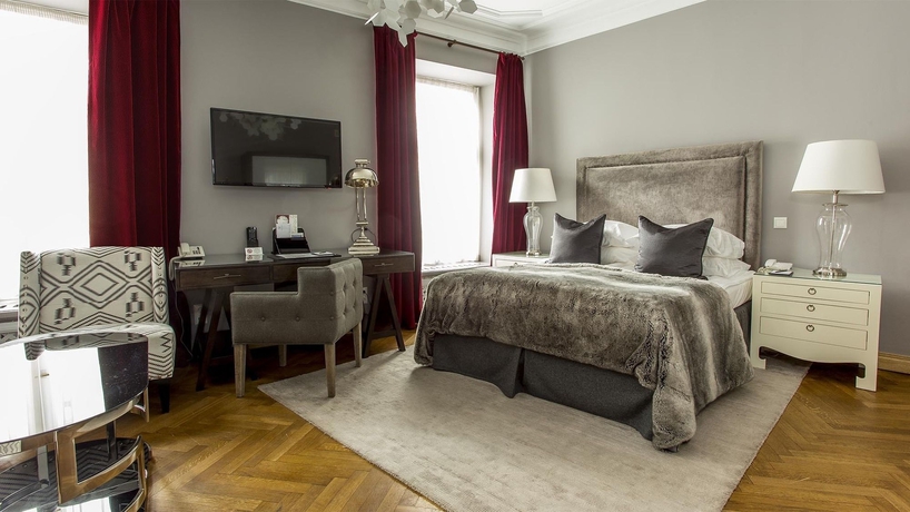 Hotel St Petersbourg