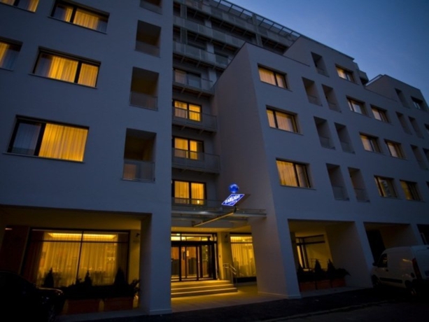 Hotel Starlight Suites