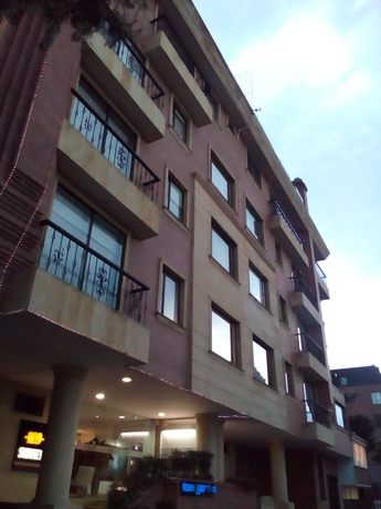 Hotel Suites 109
