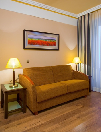 Hotel Suites Gran Via 44