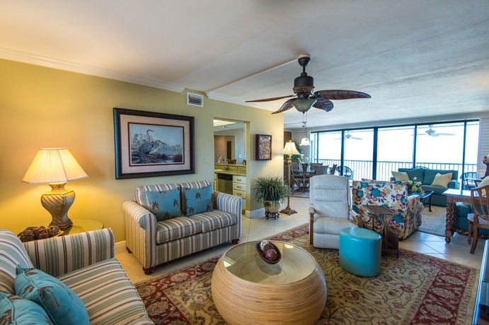 Hotel Sundial Beach Resort