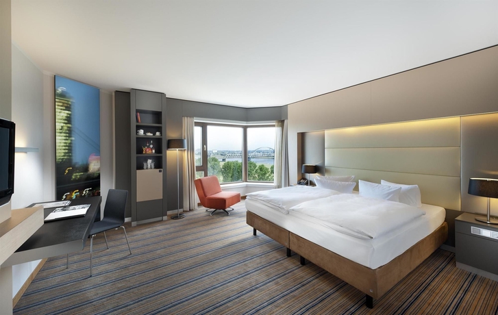 Hotel Swissôtel Düsseldorf / Neuss