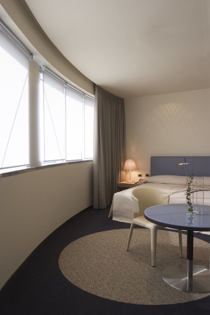 Hotel T