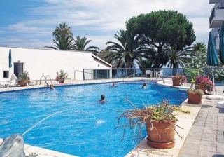 Hotel Temi