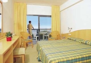 Hotel Temi