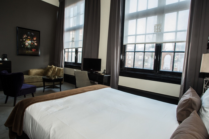 Hotel The College