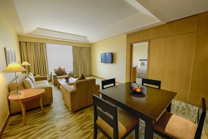 Hotel The Grand New Delhi